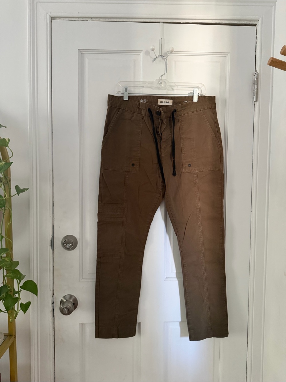 DL1961 Men's Brown Cargo Jogger Pants